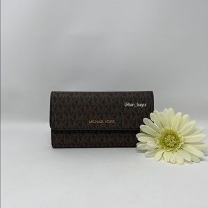 Michael Kors JST Large Trifold Wallet